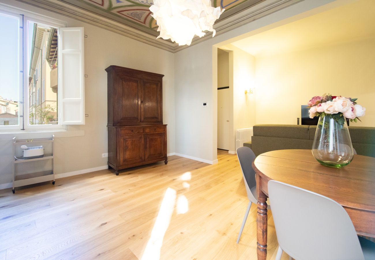 Apartment in Lucca - Dimora del Gallo in Center Town