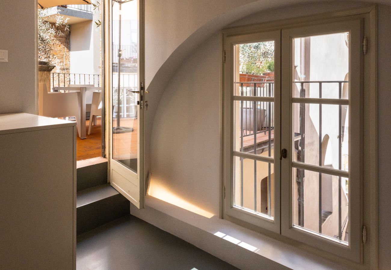 Apartment in Lucca - Arcobaleno Apartment in Center Town with Terrace
