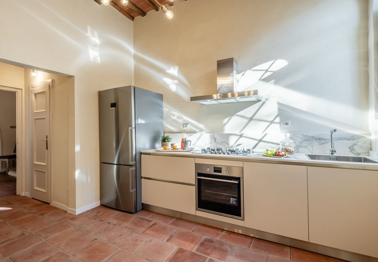 Villa in Montecarlo - Villa Il Gufo with Swimming Pool