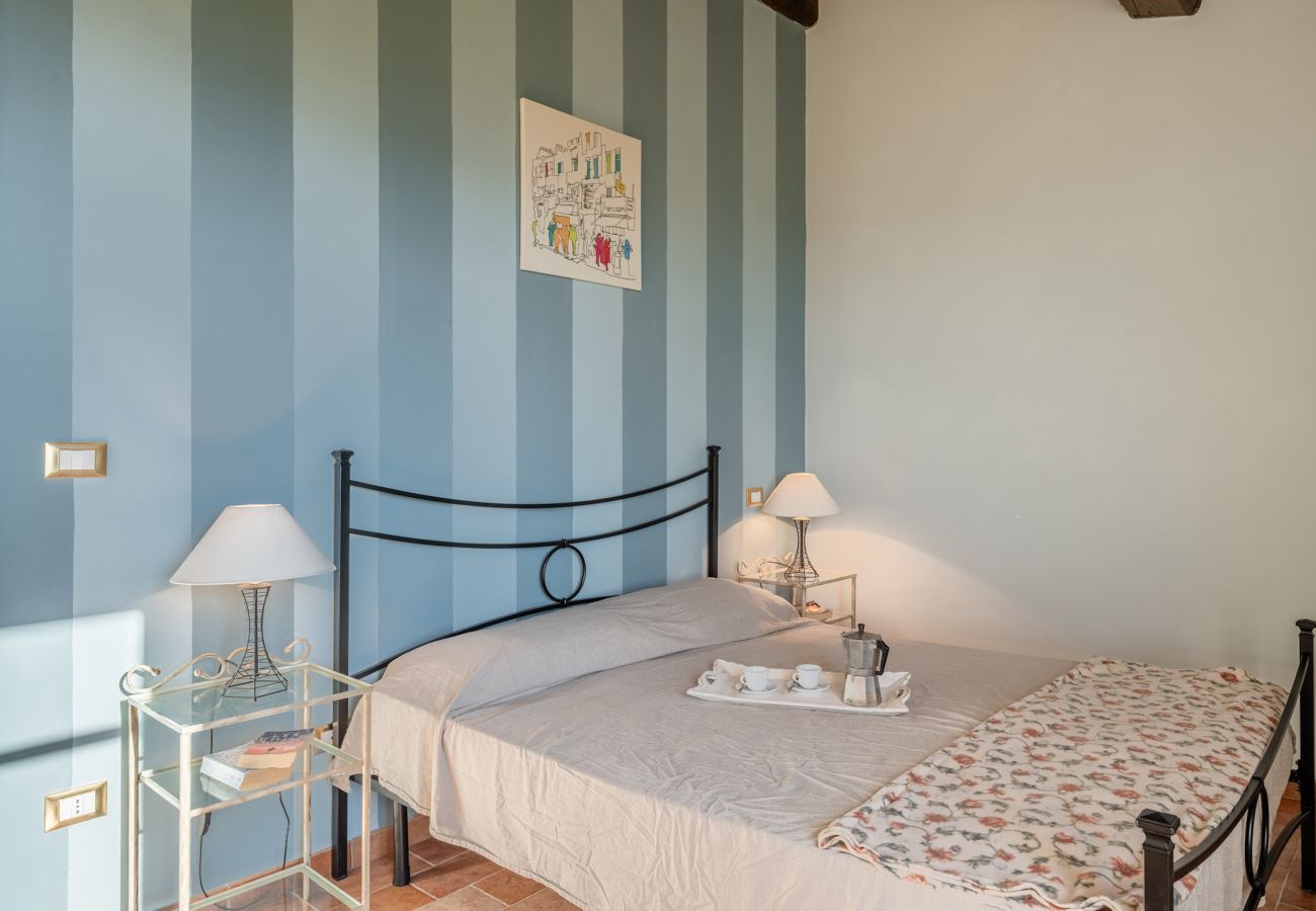 Apartment in Capannori - Romeo Apartment with Swimming Pool