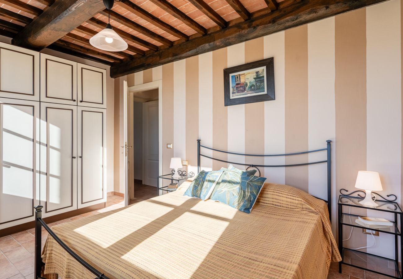 Apartment in Capannori - Il Girasole Apartment with Swimming Pool