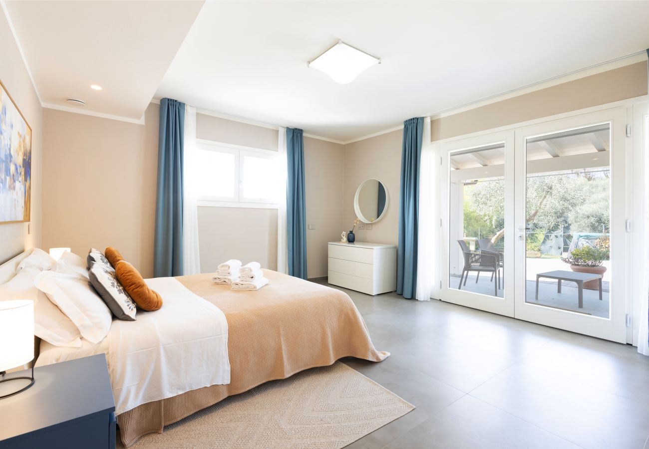 Apartment in Capannori - Casa il gelsomino with Swimming Pool