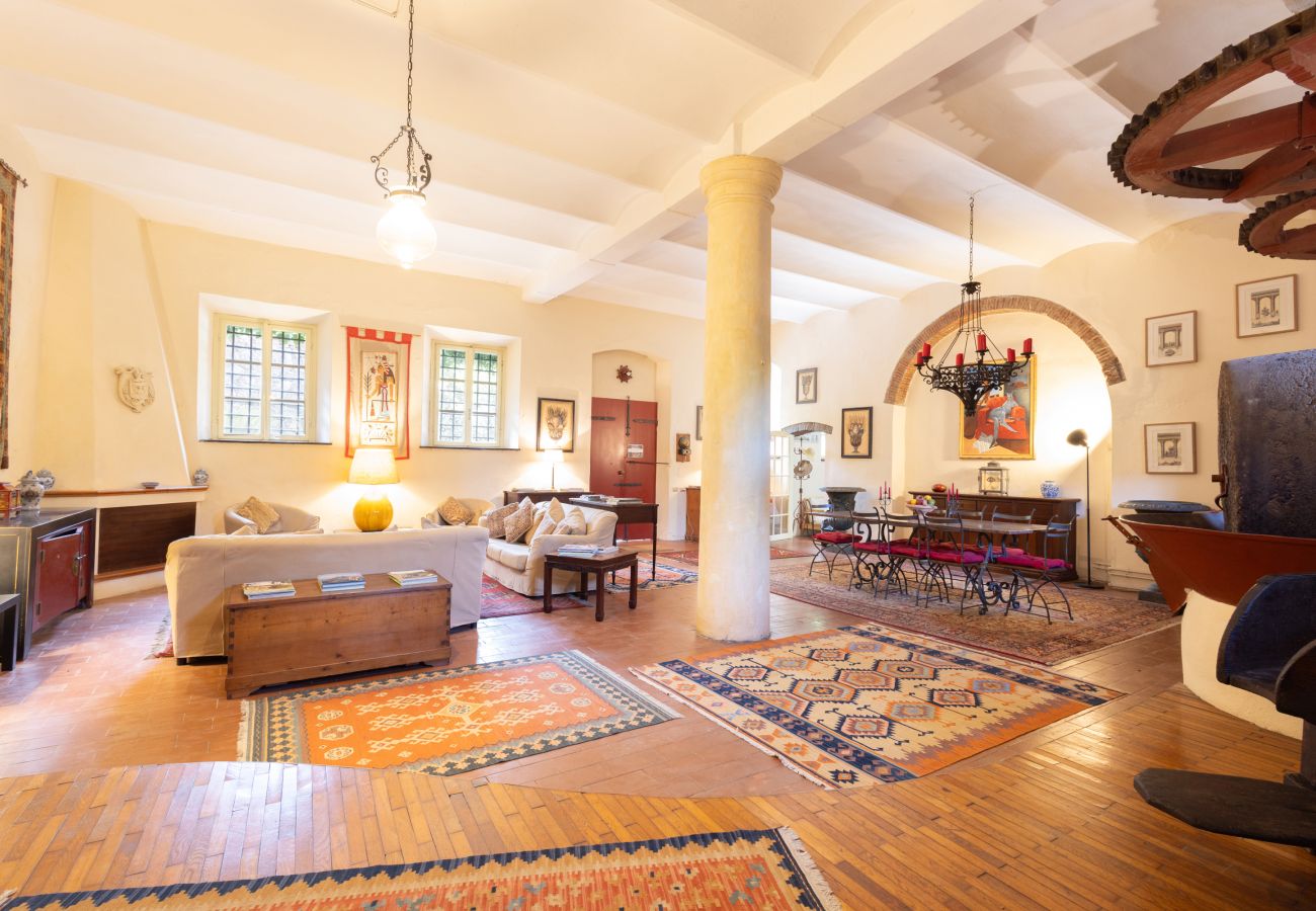 Villa in Capannori - Villa Roocello, charming retreat with pool
