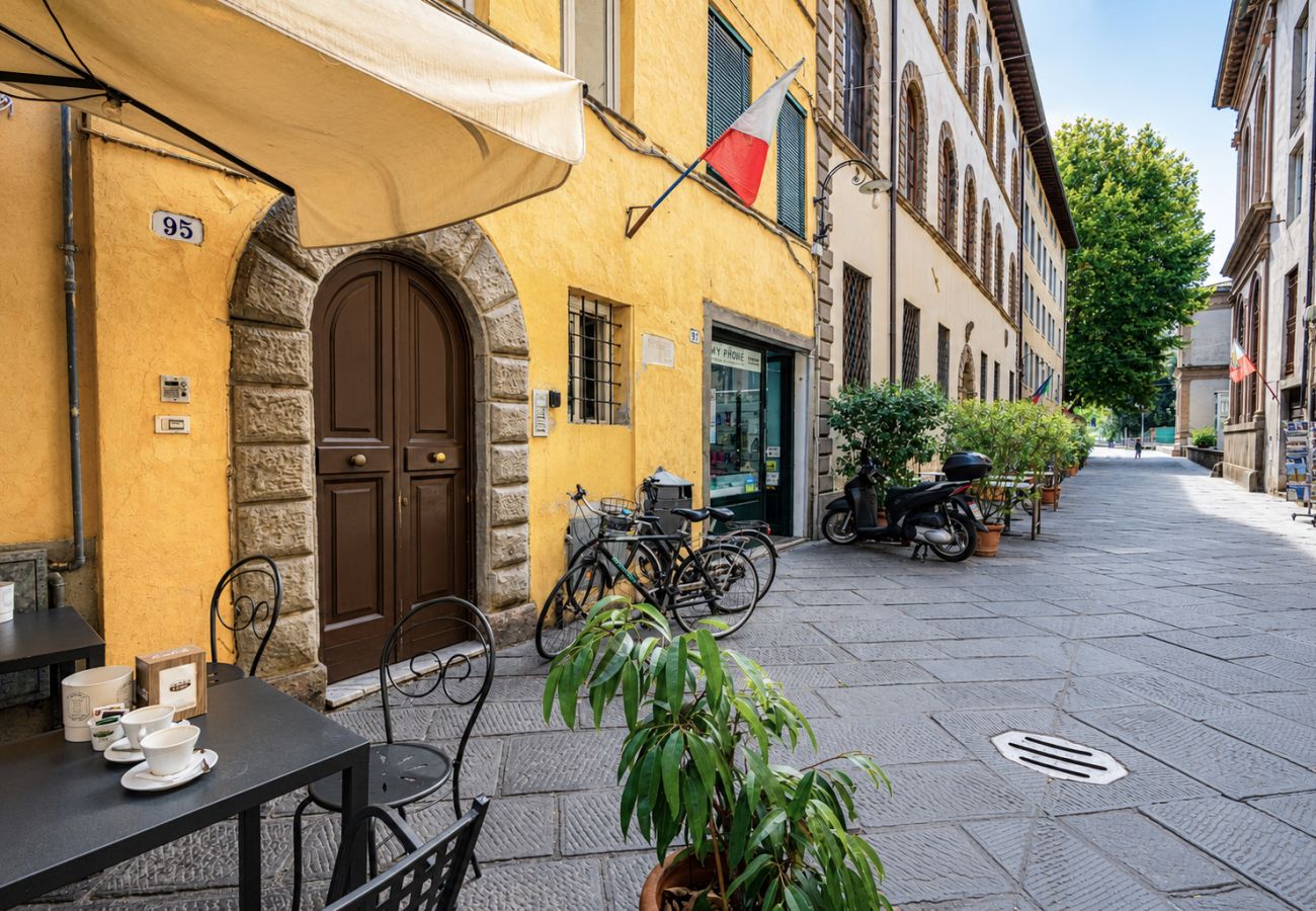 Apartment in Lucca - Casa d'Autore in Center Town