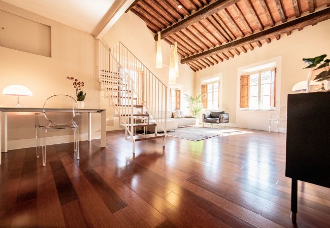 Apartamento en Lucca - Casa della Luce Luxury in Center Town Apartamento en Lucca - Casa della Luce Luxury in Center Town