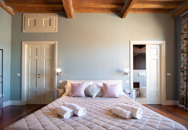 Apartamento en Lucca - Casa della Luce Luxury in Center Town Apartamento en Lucca - Casa della Luce Luxury in Center Town