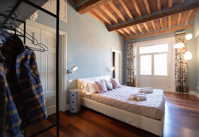 Apartamento en Lucca - Casa della Luce Luxury in Center Town Apartamento en Lucca - Casa della Luce Luxury in Center Town