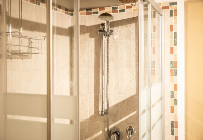 Apartamento en Lucca - Madalina Apartment in Center Town Apartamento en Lucca - Madalina Apartment in Center Town