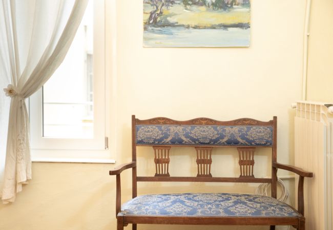 Apartamento en Lucca - Madalina Apartment in Center Town Apartamento en Lucca - Madalina Apartment in Center Town