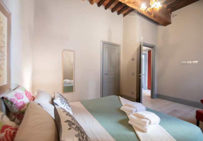 Apartamento en Lucca - The Tower Apartment in Center Town Apartamento en Lucca - The Tower Apartment in Center Town