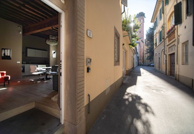 Apartamento en Lucca - The Tower Apartment in Center Town Apartamento en Lucca - The Tower Apartment in Center Town