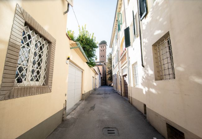 Apartamento en Lucca - The Tower Apartment in Center Town Apartamento en Lucca - The Tower Apartment in Center Town
