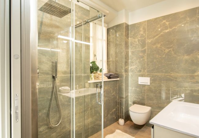 Apartamento en Lucca - The Tower Apartment in Center Town Apartamento en Lucca - The Tower Apartment in Center Town