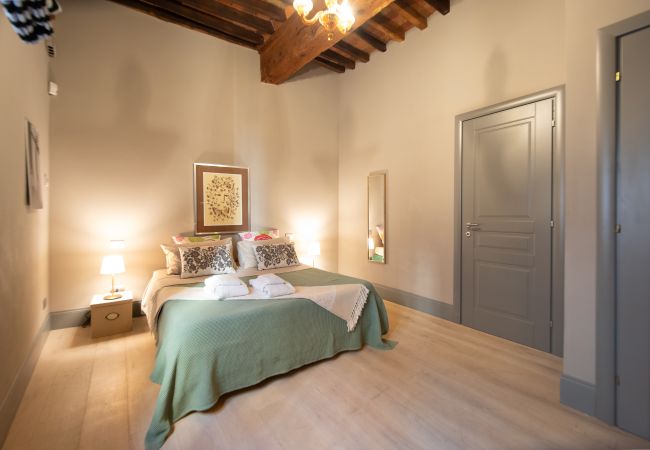 Apartamento en Lucca - The Tower Apartment in Center Town Apartamento en Lucca - The Tower Apartment in Center Town