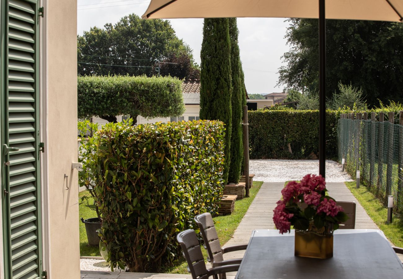 Casa en Capannori - Casa I Tre Cipressi with Swimming Pool