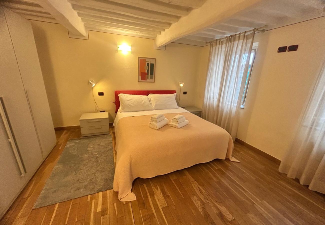 Apartamento en Lucca - Palazzo Civetta, Assiolo in Center Town Apartamento en Lucca - Palazzo Civetta, Assiolo in Center Town