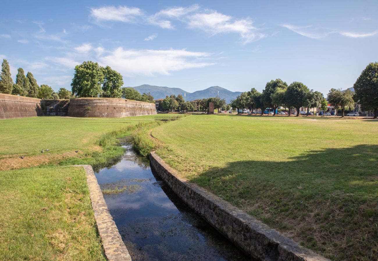 Apartamento en Lucca - Arcobaleno Apartment in Center Town with Terrace