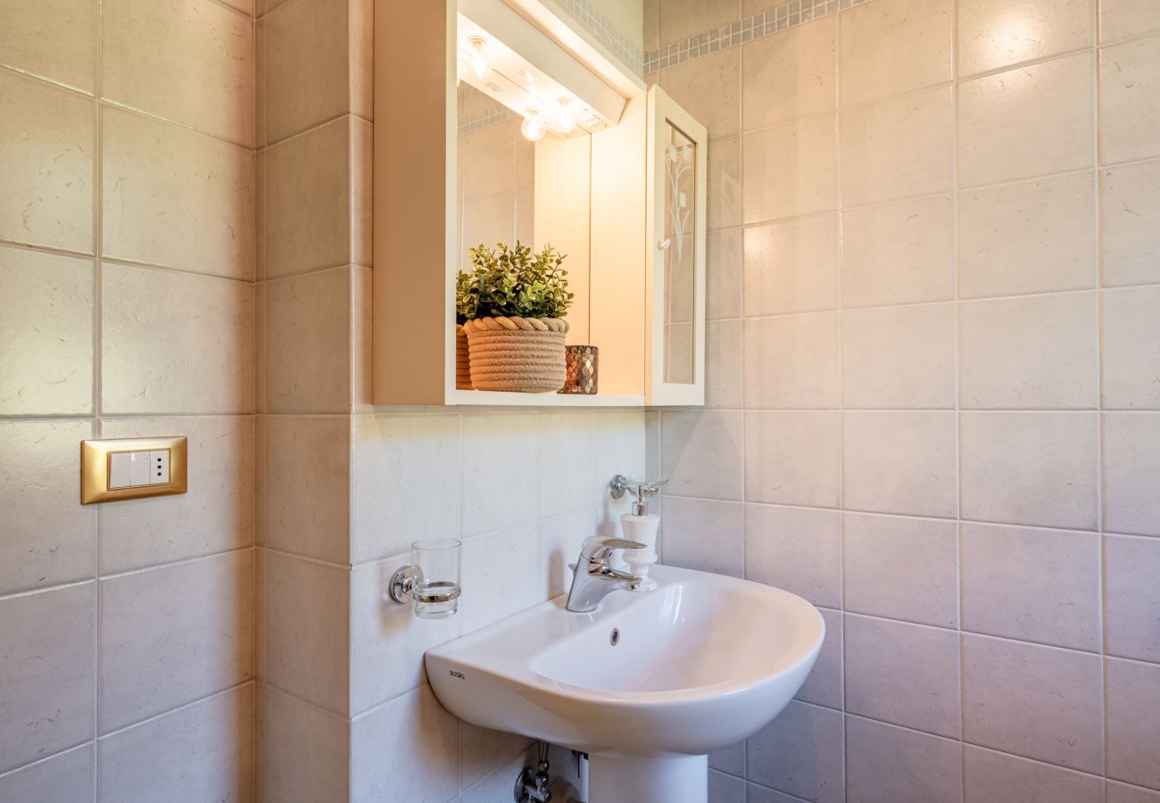 Apartamento en Capannori - Romeo Apartment with Swimming Pool