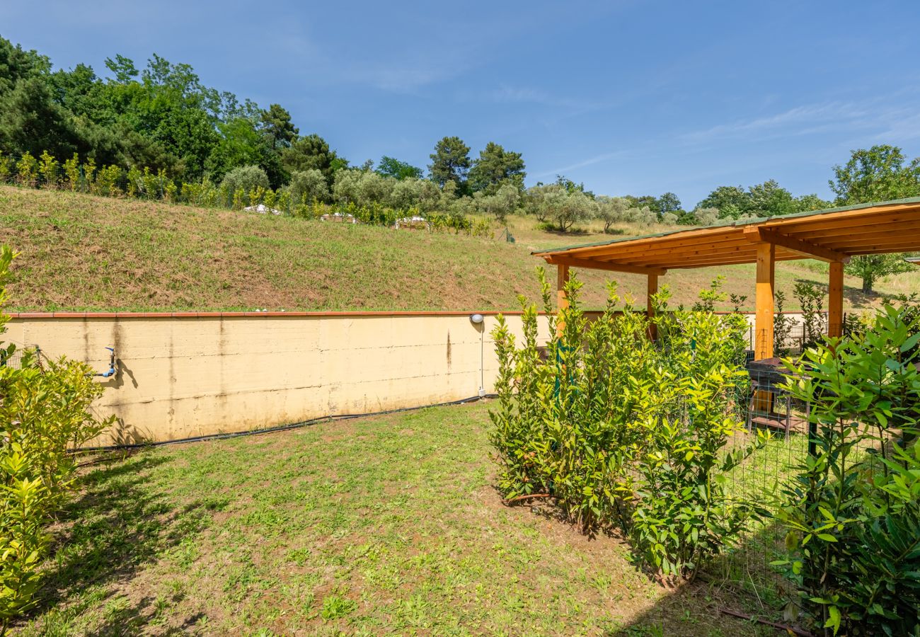 Apartamento en Capannori - Romeo Apartment with Swimming Pool
