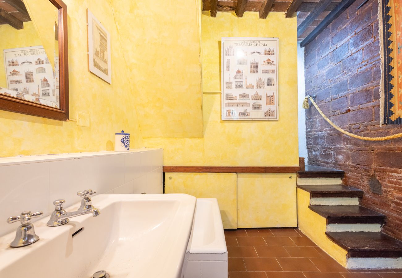 Villa en Capannori - Villa Roocello, charming retreat with pool