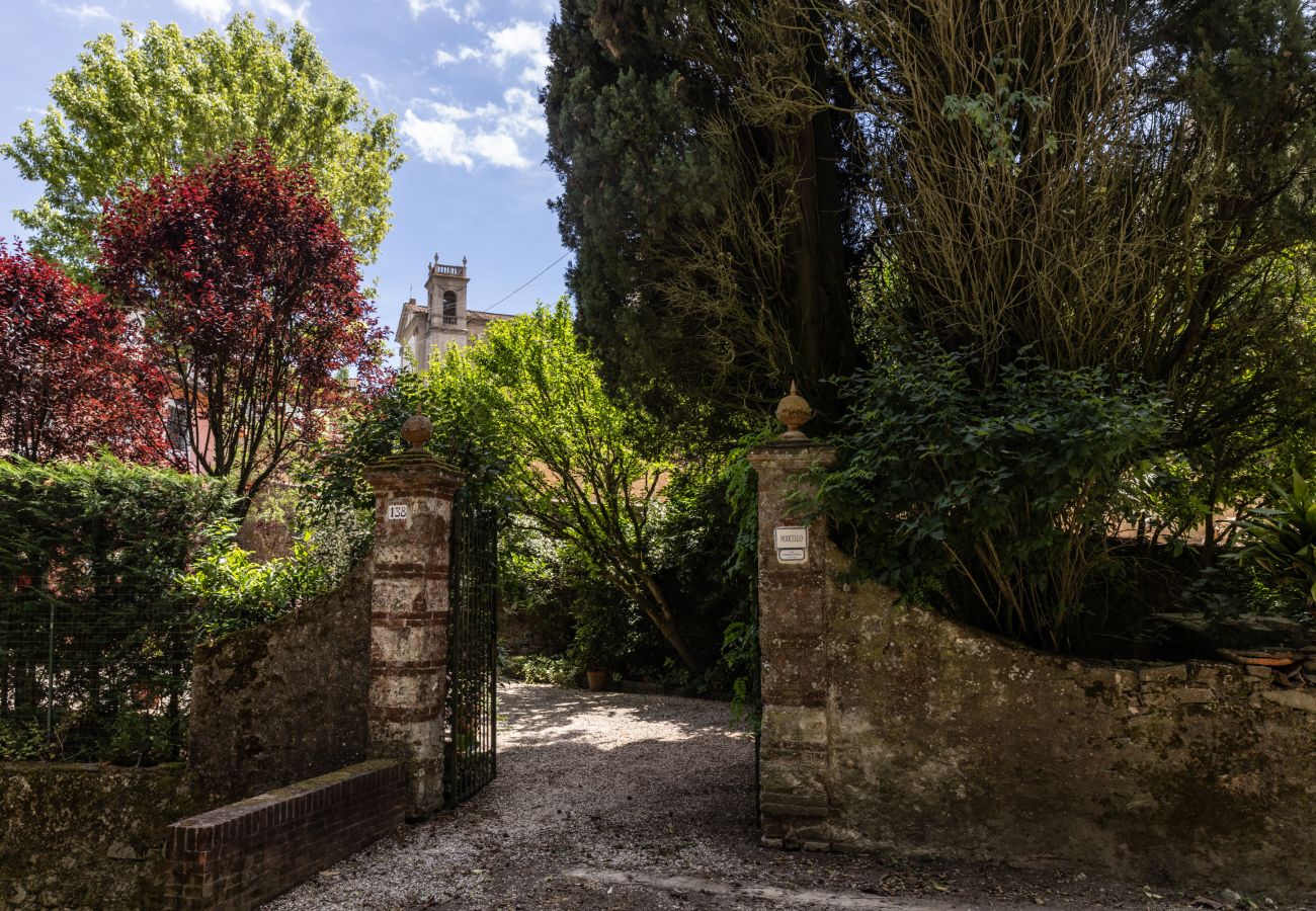 Villa en Capannori - Villa Roocello, charming retreat with pool