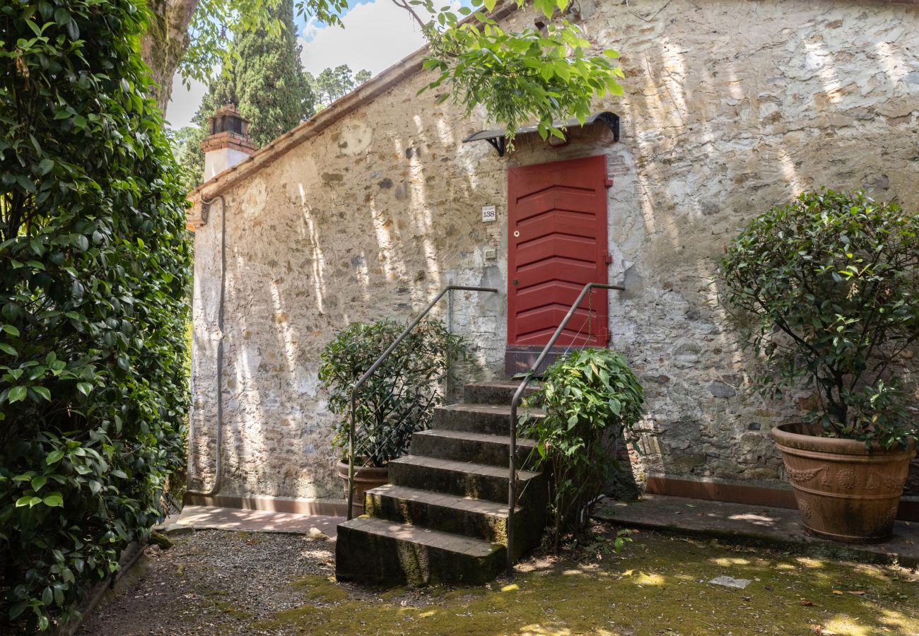 Villa en Capannori - Villa Roocello, charming retreat with pool