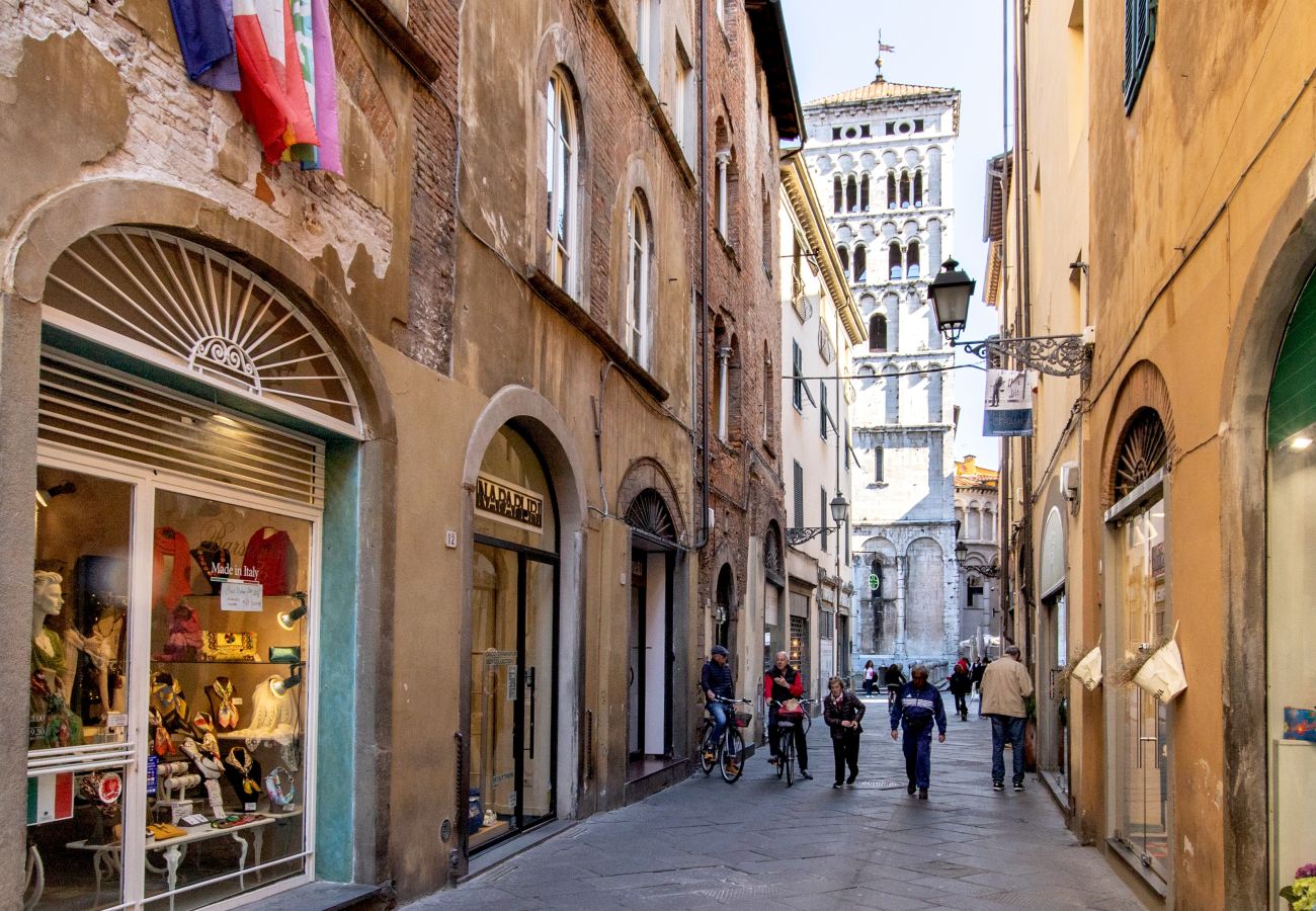 Apartamento en Lucca - Casa d'Autore in Center Town