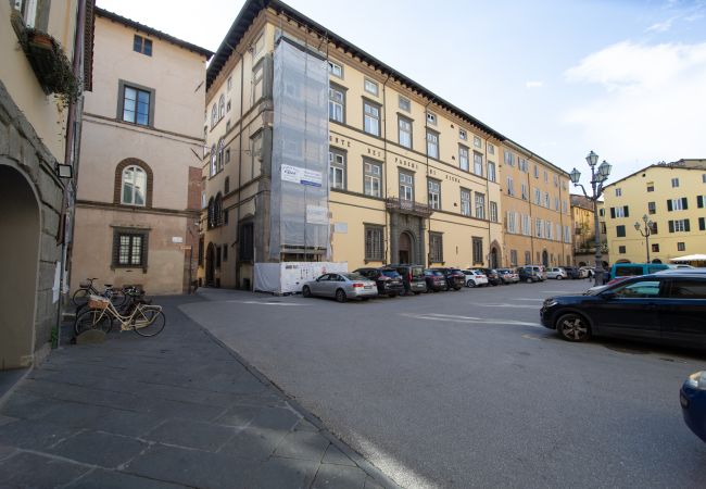 Appartement à Lucca - Piazza Bernardini Apartment in Center Town Appartement à Lucca - Piazza Bernardini Apartment in Center Town