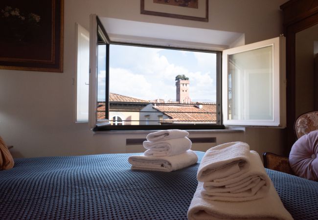 Appartement à Lucca - Piazza Bernardini Apartment in Center Town Appartement à Lucca - Piazza Bernardini Apartment in Center Town