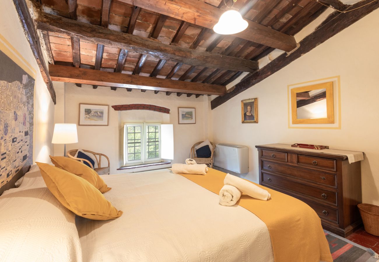 Villa à Capannori - Villa Roocello, charming retreat with pool